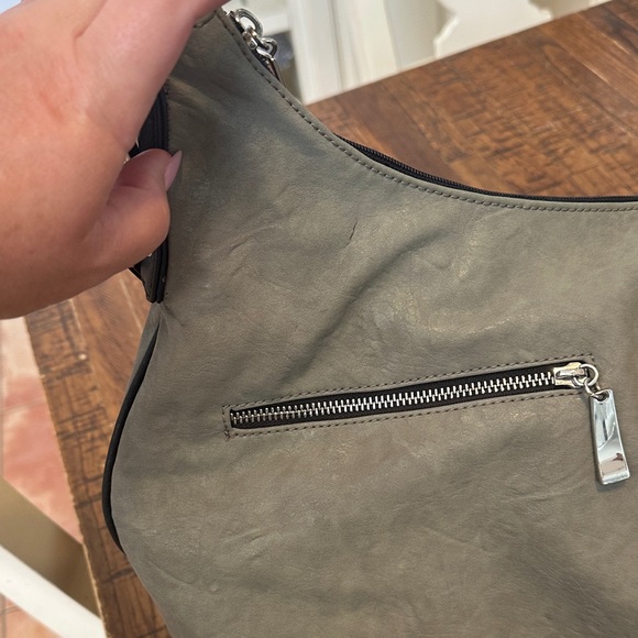 Kelly Moore Black and Gray Duffel camera Bag - Picture 5 of 8